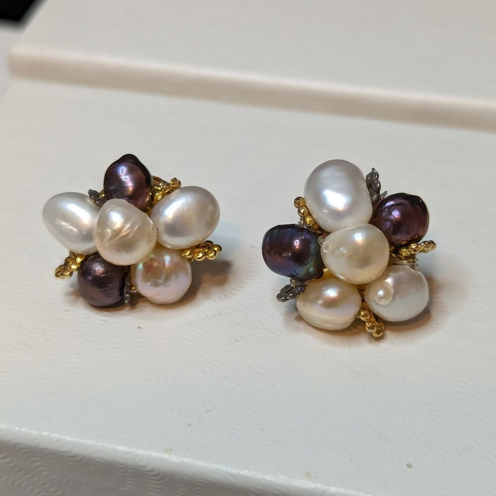 Vintage Genuine Pearls Earrings Cluster Pierced Post Steel post WHITE & Purple